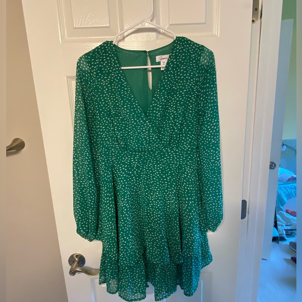 Fun emerald green speckled ruffle dress!